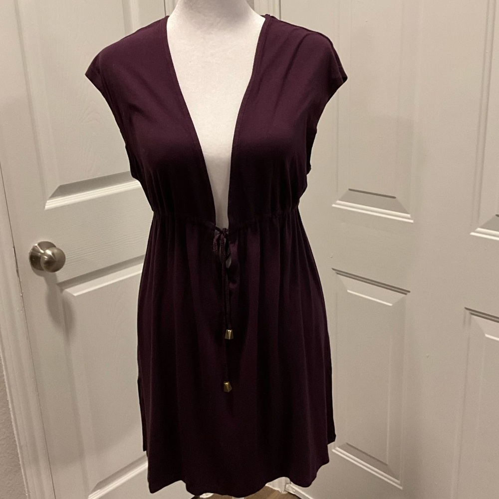 Merona Coverup V Neck Maroon dress with cinched waist and cap sleeves Size M